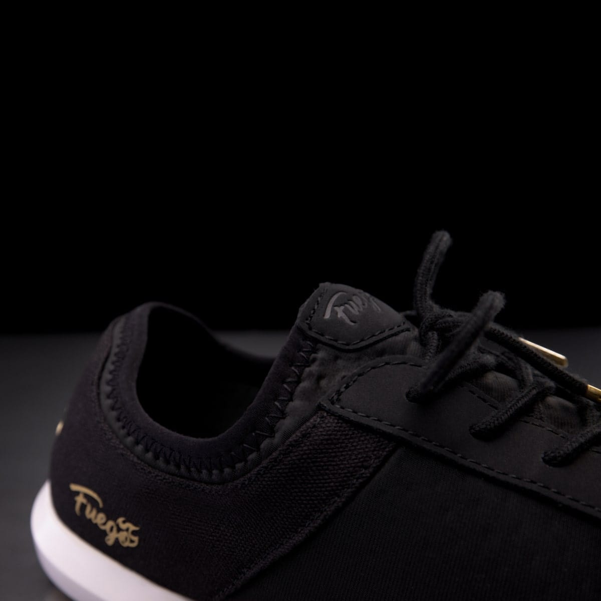 Fuego | Split-sole | Black