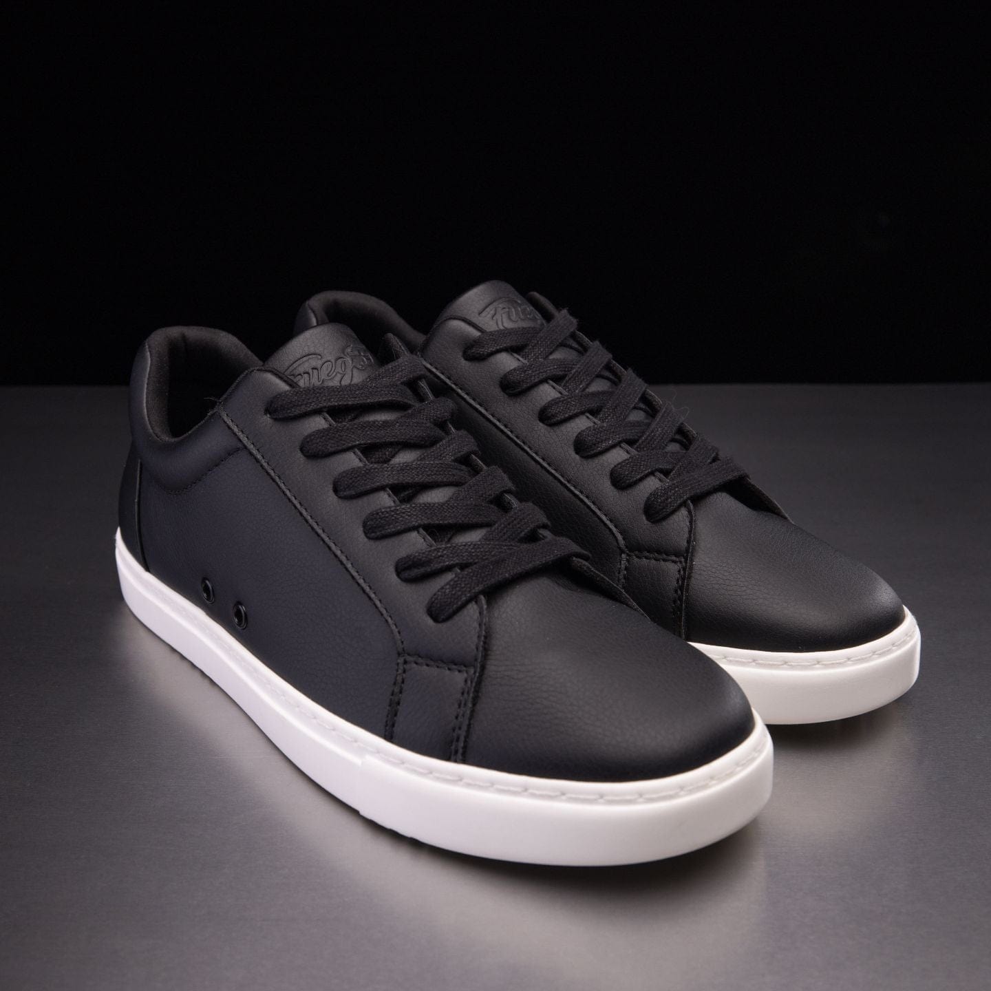 Fuego | Low-top | Black